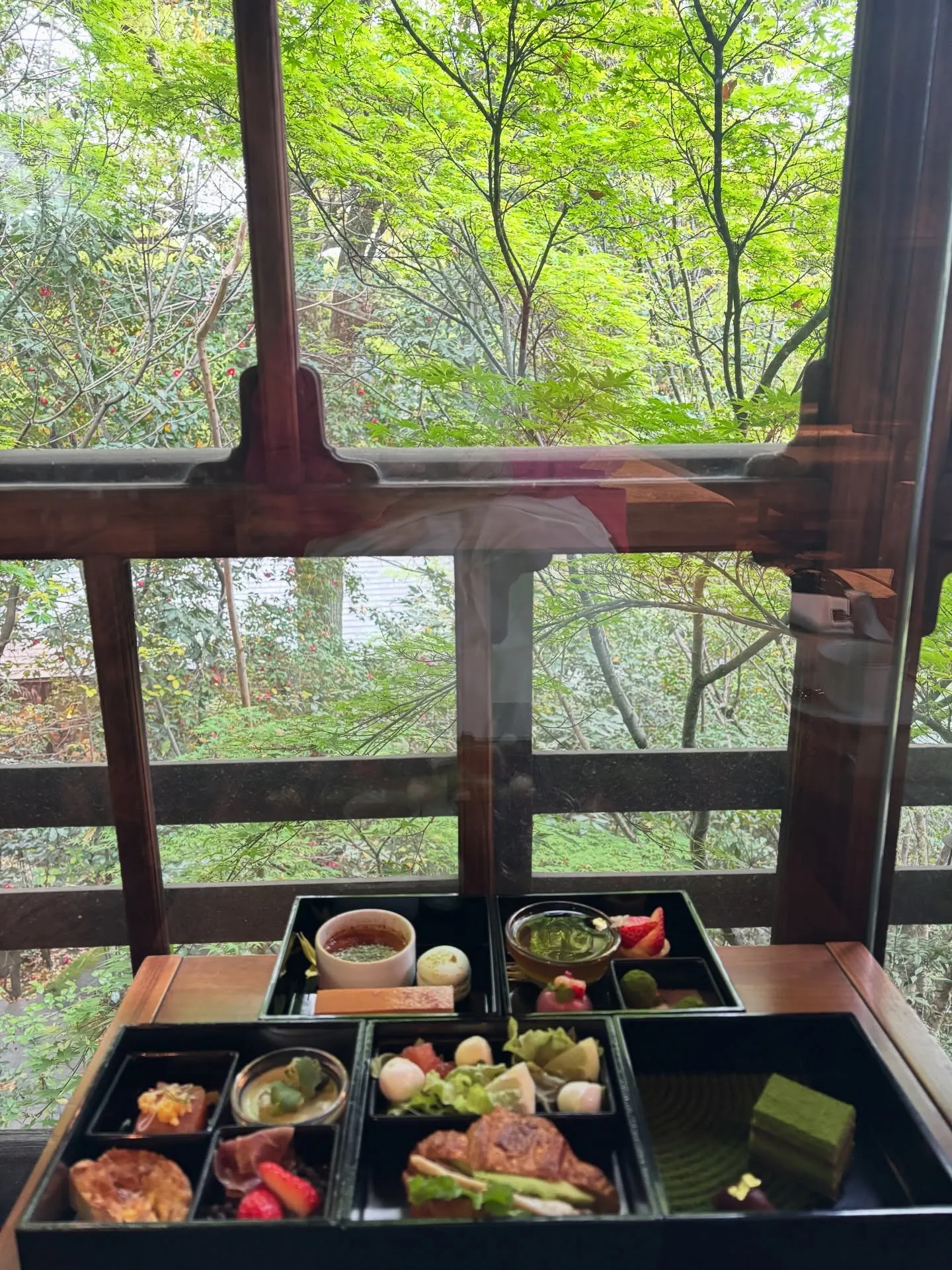 自分を偽わらないで生きている人の周りには